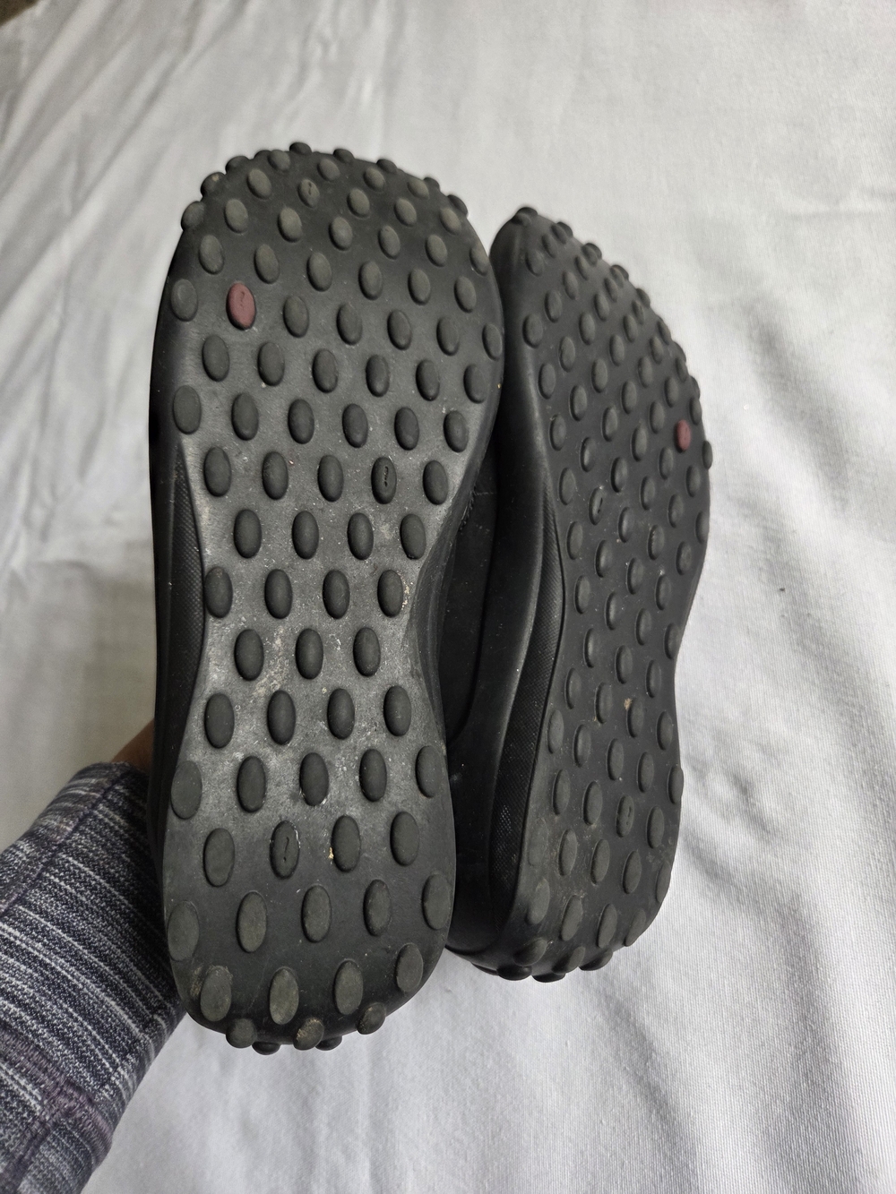 Privo Black Flats with Burgundy Trim - Picture 5 of 7